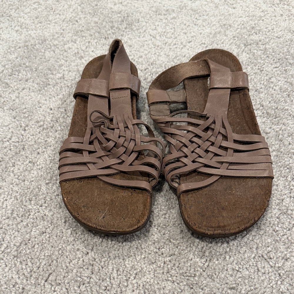 Merrell Women's Tan Leather Sandals